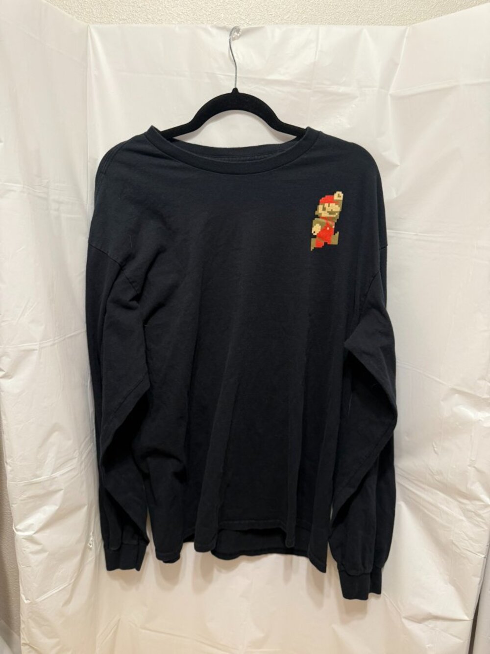 Super Mario Bros Nintendo Black Long Sleeve Graphic T-Shirt XL Geeknet 8-Bit